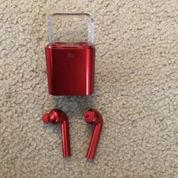 Fantime Fun 7 wireless red earbuds with charging box. - Picture 4 of 4
